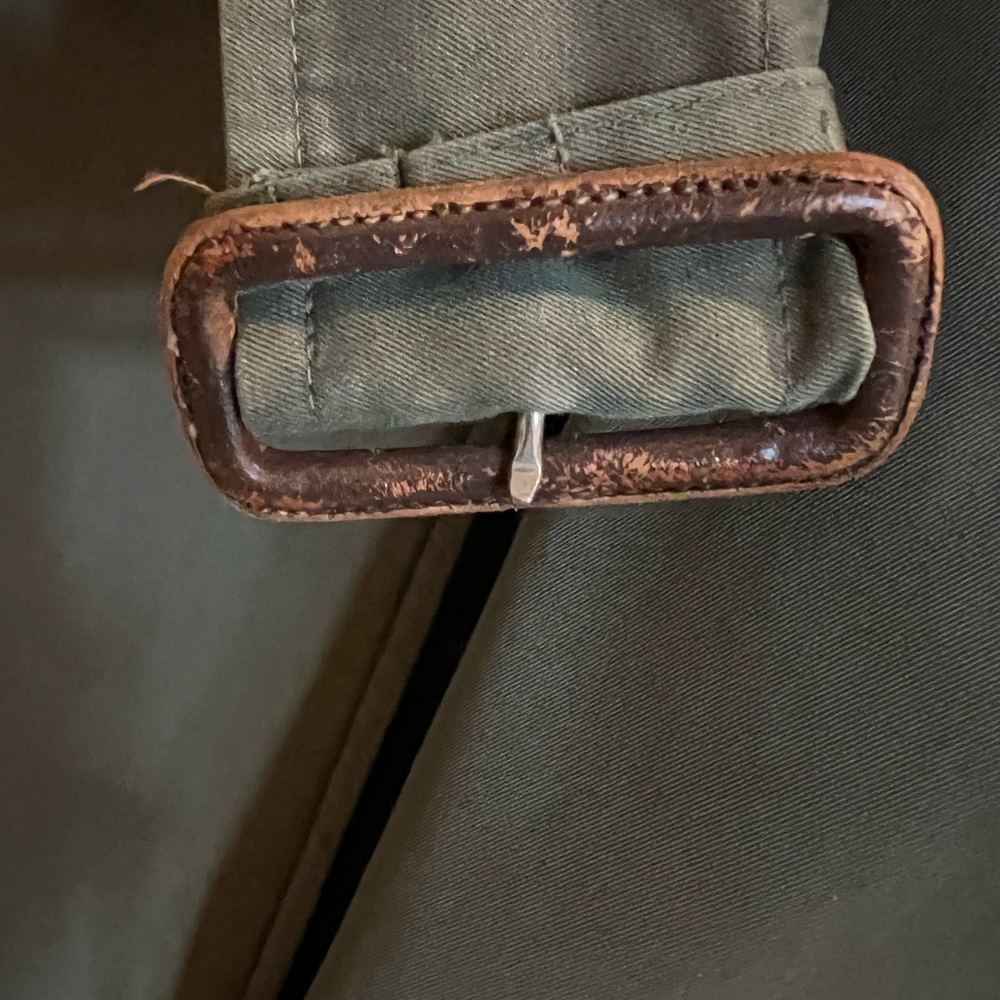 Iconic Vintage Burberry Trench Coat - Picture 10 of 11